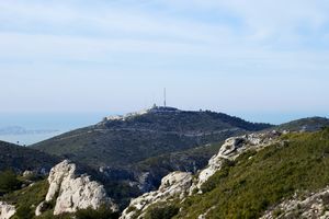 La Grande Etoile à l'horizon (Ascension d'un des points culminants de la ville de Marseille)