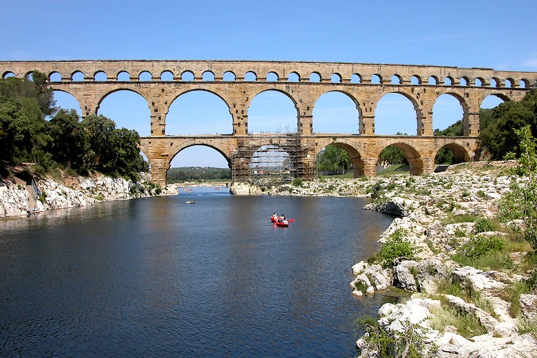 Pont du Gard (Gard) - Vue d'ensemble du monument
