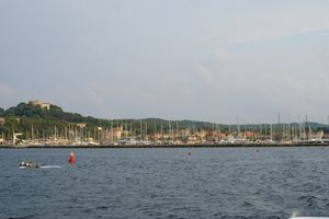 Le village à l'horizon