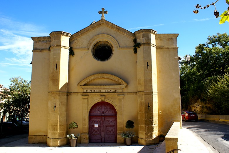 Rognes (Bouches-du-Rhône) - Entrée de l'église