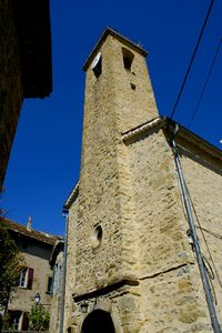 Au pied du château Rosans