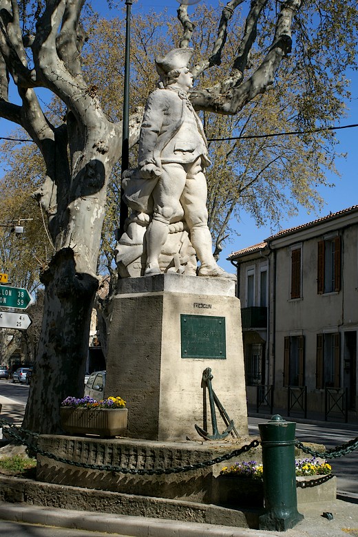 Saint-Cannat (Bouches-du-Rhône) - Statue de Pierre André de Suffren
