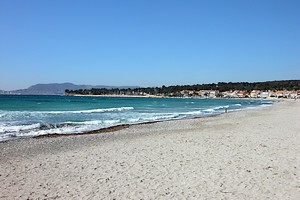 Vue étendue sur la plage