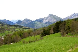 Paysage face au village