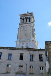 Clocher de la cathédrale Saint-Apollinaire