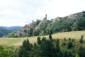 Château de la Tourette à l'horizon