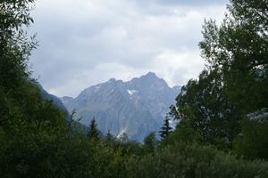 Un Massif Alpin à l'horizon
